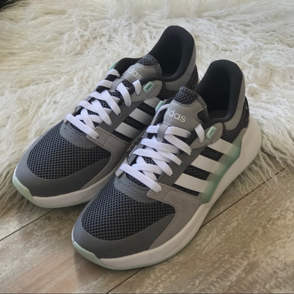 NWT Adidas Run 90S Women’s Shoes - Picture 5 of 8